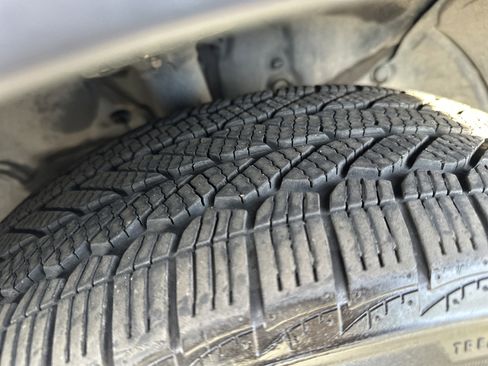 Used 2020 Honda CR-V Touring image 12