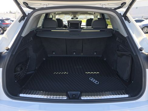 New 2025 Audi Q5 Premium Plus image 17