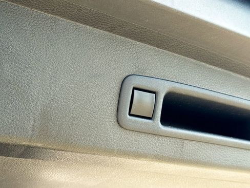 Used 2021 Toyota Sienna LE w/ LE Plus Package image 35