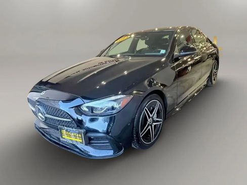 Used 2023 Mercedes-Benz C 300 4MATIC Sedan image 3