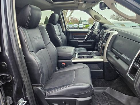 Used 2018 RAM 2500 Laramie image 39