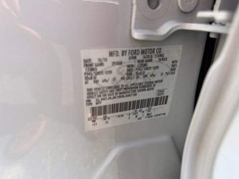 Used 2011 Lincoln MKX AWD w/ 102A Rapid Spec Order Code image 36