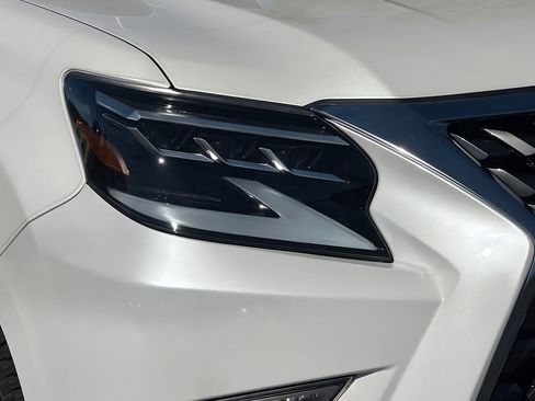 Certified 2023 Lexus GX 460 Premium w/ Premium Plus Package AWD/4WD image 12