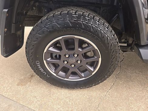 Used 2021 Jeep Gladiator Overland w/ Popular Equipment Package image 31