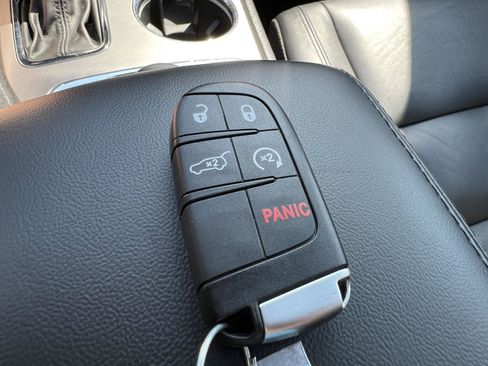 Used 2021 Jeep Grand Cherokee Limited w/ Trailer Tow Group IV AWD/4WD image 41