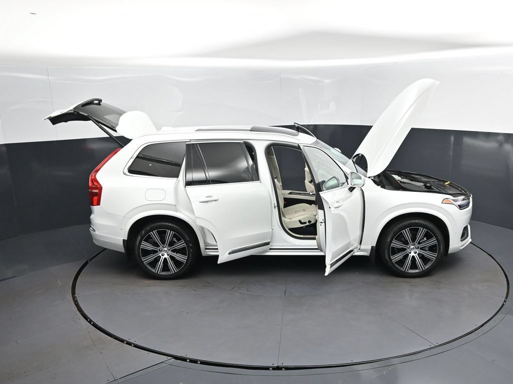 Used 2023 Volvo XC90 B6 Ultimate w/ Protection Package Premier AWD/4WD image 50