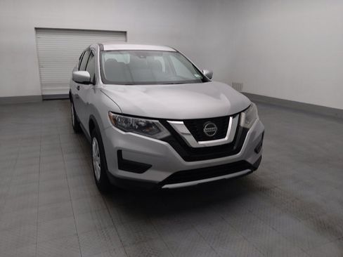 Used 2019 Nissan Rogue S AWD/4WD image 14