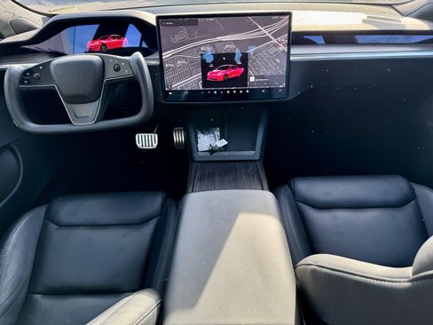Used 2021 Tesla Model S Long Range image 16