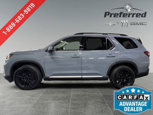 Used 2024 Honda Pilot Touring image 10
