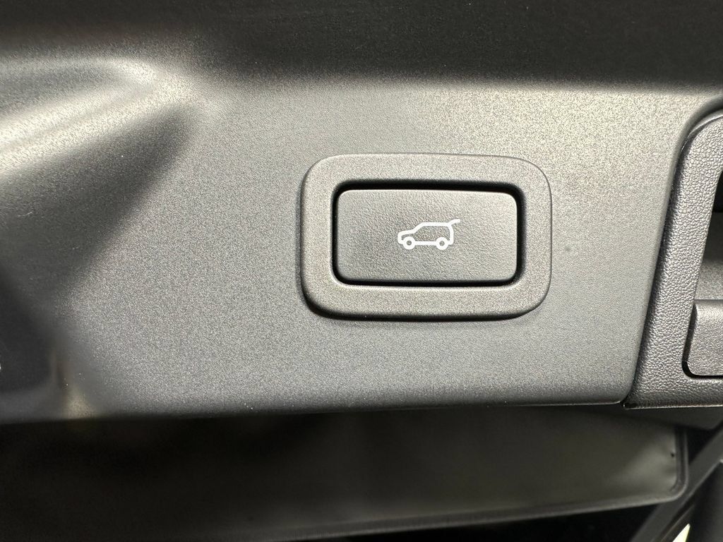 Used 2021 Land Rover Range Rover Velar R-Dynamic S AWD/4WD image 7