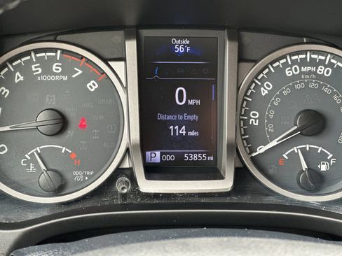 Used 2017 Toyota Tacoma SR5 w/ Tow Package AWD/4WD image 22