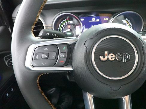 Used 2023 Jeep Wrangler Unlimited Sahara AWD/4WD image 14