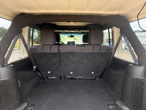 Used 2016 Jeep Wrangler Unlimited Sport w/ Quick Order Package 24S AWD/4WD image 23