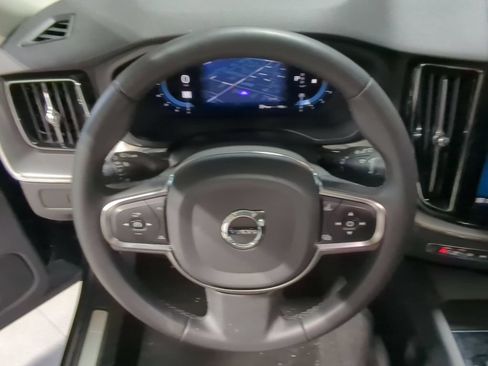 Used 2024 Volvo XC60 B5 Core AWD/4WD image 26