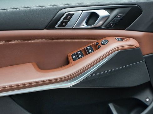 Certified 2023 BMW X5 xDrive45e w/ Climate Comfort Package image 22