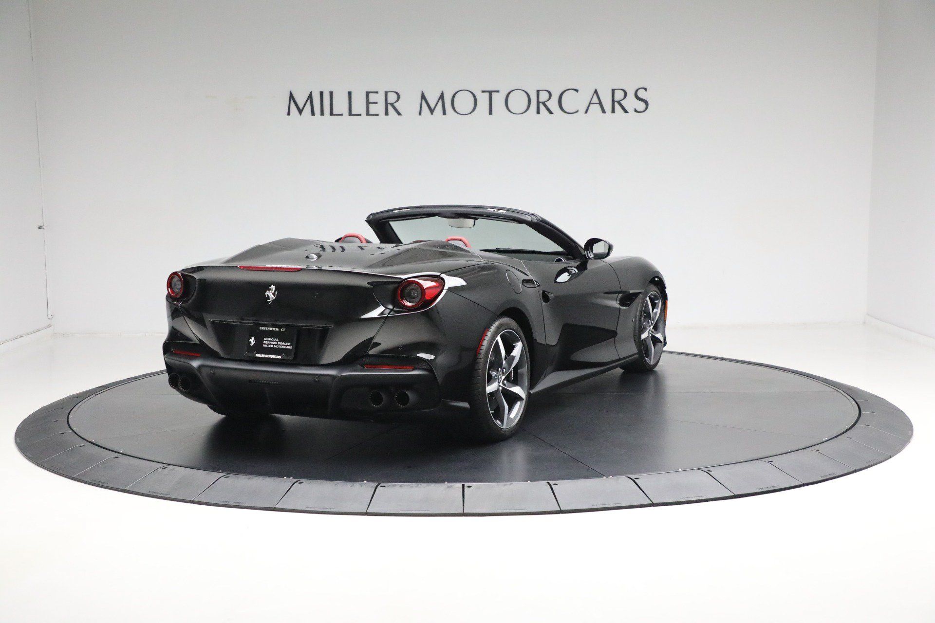 Certified 2023 Ferrari Portofino M RWD image 7
