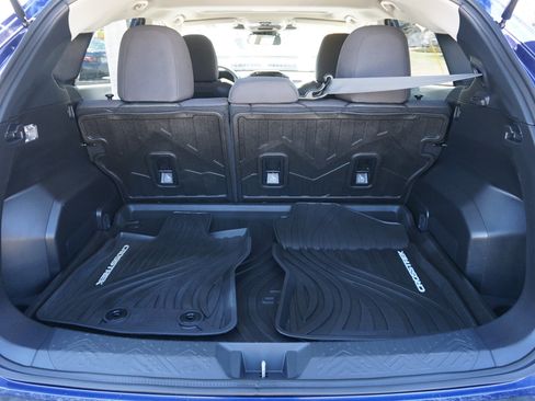 Used 2024 Subaru Crosstrek 2.0i Premium image 10