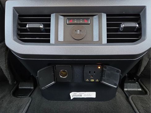 Used 2024 Ford F350 Lariat AWD/4WD image 11