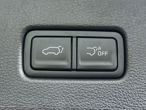 Used 2025 Kia Telluride S image 32