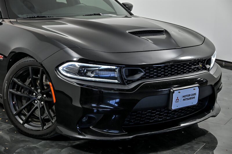 Used 2020 Dodge Charger Scat Pack w/ Dynamics Package RWD image 2