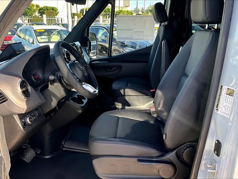 New 2026 Mercedes-Benz Sprinter 2500 image 9