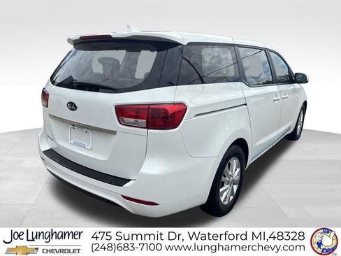 Used 2018 Kia Sedona L FWD image 3