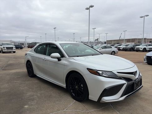 Used 2024 Toyota Camry XSE image 5