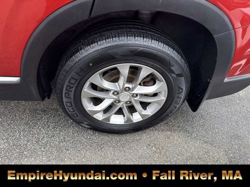 Used 2020 Hyundai Santa Fe SE image 13