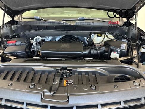 Used 2020 Chevrolet Silverado 1500 LT Trail Boss w/ Midnight Edition image 4