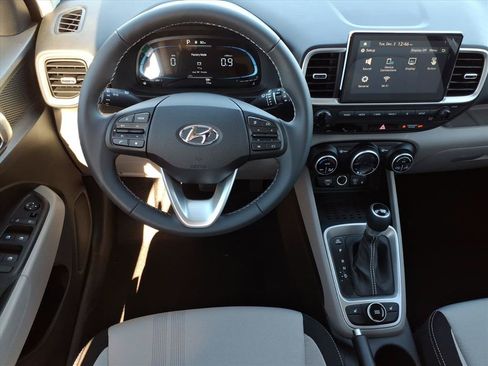 Certified 2026 Hyundai Venue SEL FWD image 7