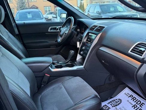 Used 2015 Ford Explorer XLT w/ Equipment Group 202A image 14