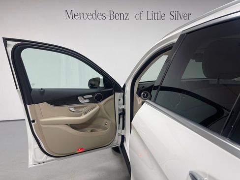 Certified 2022 Mercedes-Benz GLC 300 GLC 300 image 17