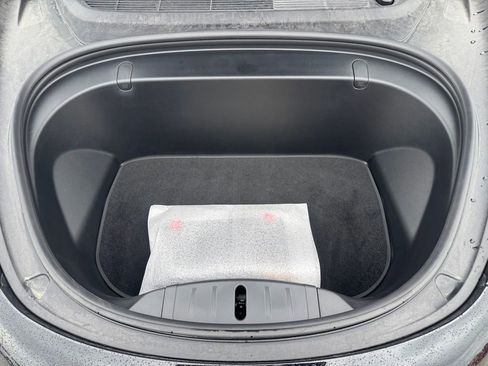 Used 2018 Tesla Model 3 Long Range image 9