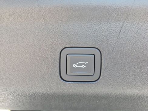 New 2026 Chevrolet Suburban Premier RWD image 24