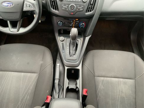 Used 2017 Ford Focus SE image 17