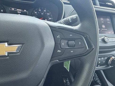 Used 2023 Chevrolet TrailBlazer LS FWD image 35
