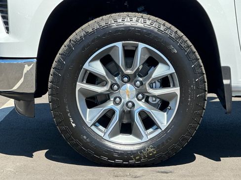 New 2026 Chevrolet Silverado 1500 LT w/ Safety Package AWD/4WD image 25