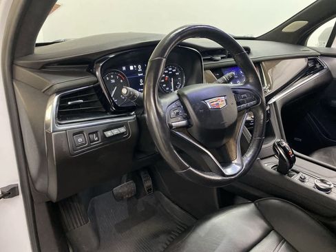 Used 2020 Cadillac XT6 Premium Luxury w/ Platinum Package image 2