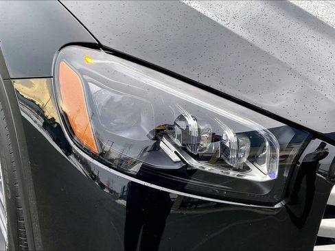 Used 2024 Mercedes-Benz GLS 450 4MATIC image 33