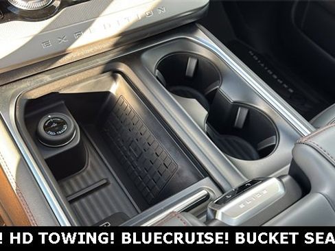 New 2025 Ford Expedition Active image 18