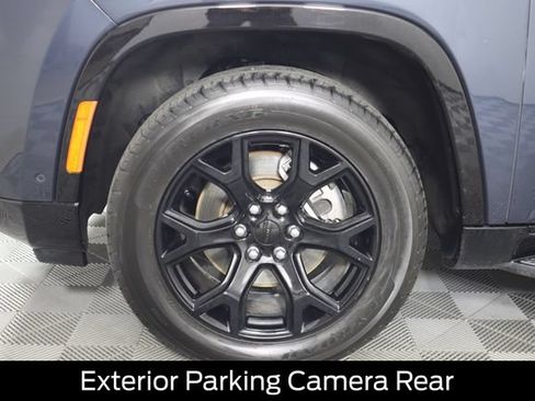 Used 2024 Jeep Wagoneer Series II AWD/4WD image 27