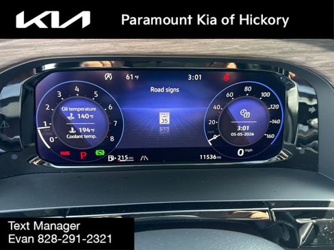 Used 2025 Volkswagen Atlas SEL AWD/4WD image 32
