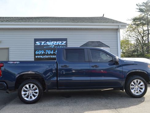 Used 2021 Chevrolet Silverado 1500 Custom image 6