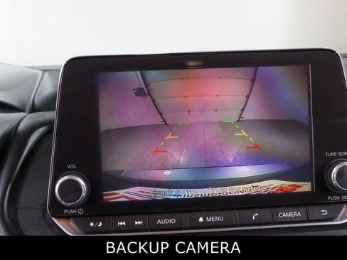 Used 2024 Nissan Rogue SV FWD image 18
