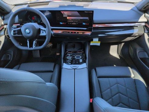 New 2026 BMW i5 eDrive40 w/ M Sport Package image 15