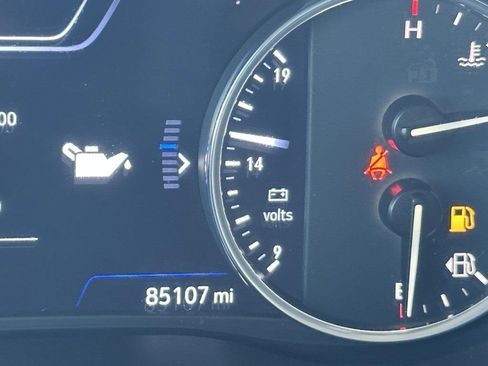 Used 2023 Buick Enclave Premium w/ Experience Buick Package image 16