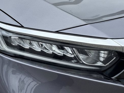 Used 2019 Honda Accord LX image 10