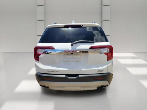 Used 2023 GMC Acadia SLT w/ Preferred Package FWD image 5