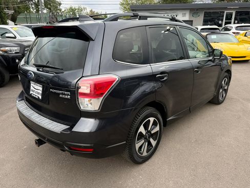 Used 2017 Subaru Forester 2.5i Limited AWD/4WD image 9