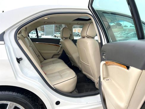 Used 2012 Lincoln MKZ Hybrid image 38